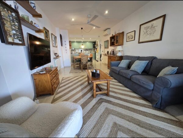 09a1bf0b-c3a0-4493-88bd-2093bcafc105(1)