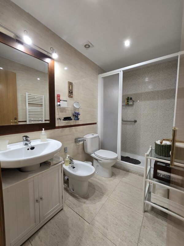 1d23594b-12cf-4aa8-93a4-876cec72072c