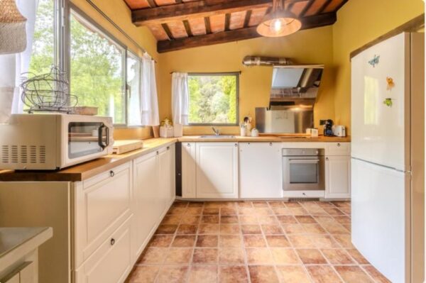 3a498508-31f5-4c37-836e-5b83fc061ea8