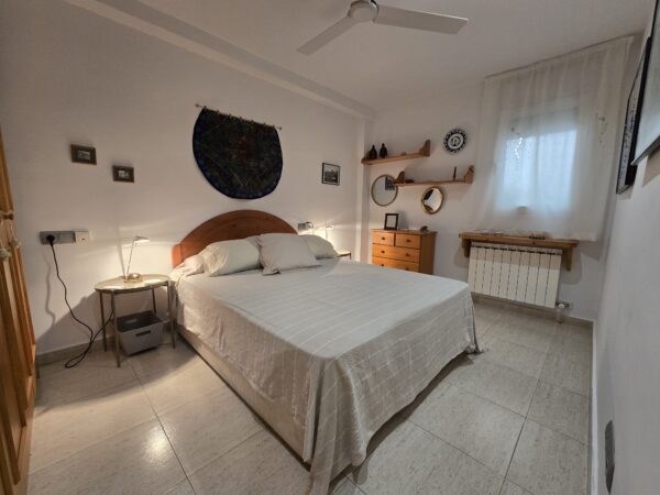 c4a74759-bc34-4c7b-8deb-a20d68c190e7